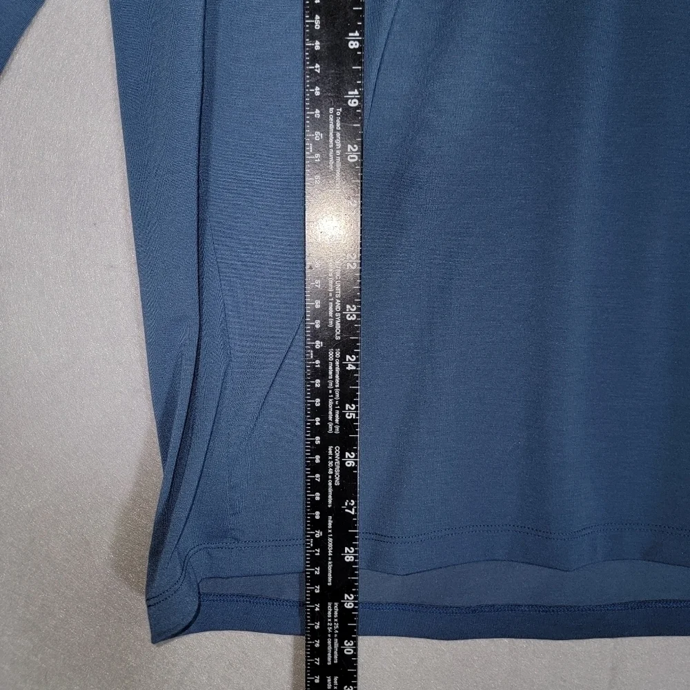 North Face Mens Blue 1/4 Zip Wander Pullover Size Medium